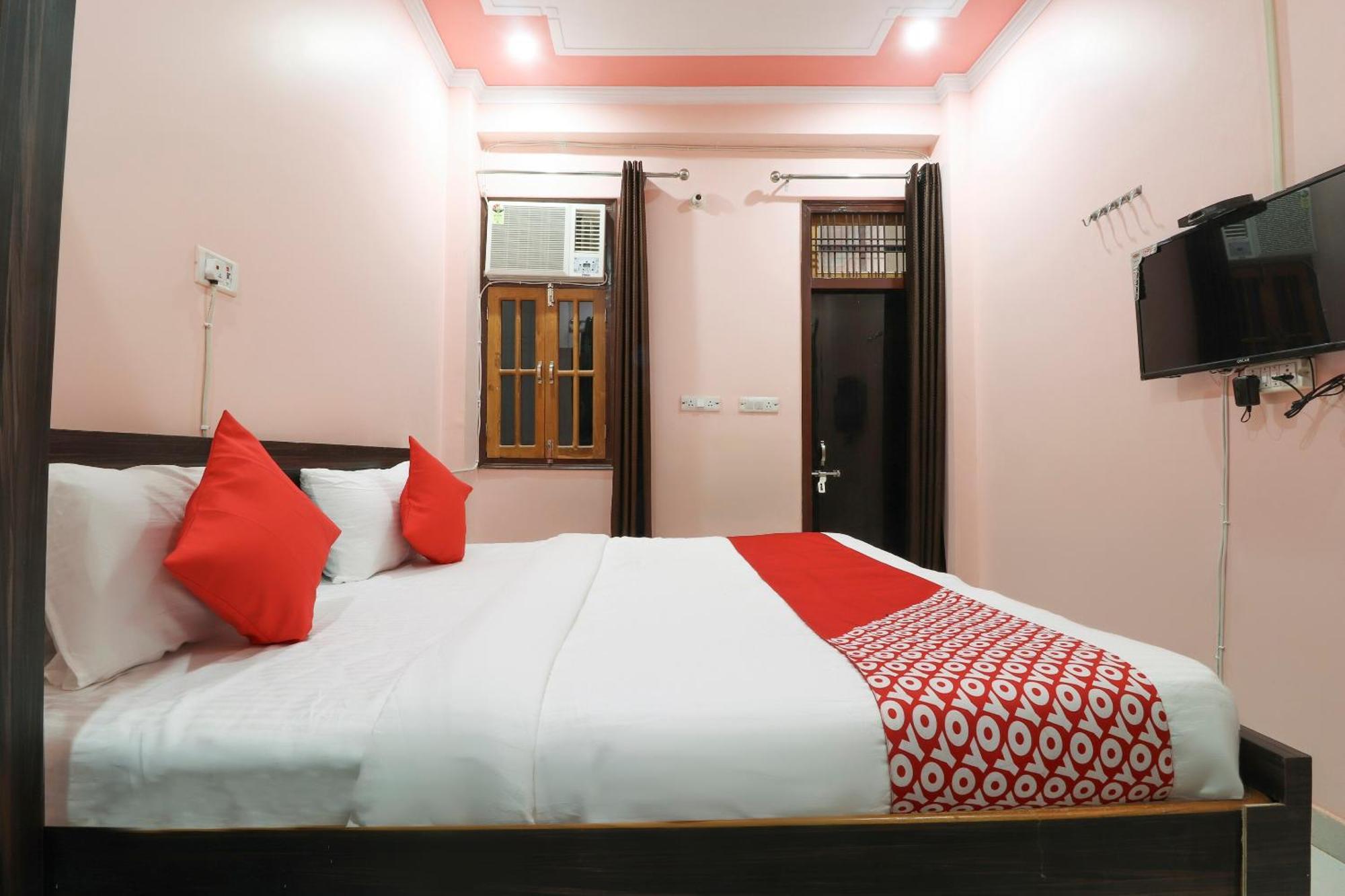 Oyo Hotel Aryan Galaxy Bhauli Экстерьер фото