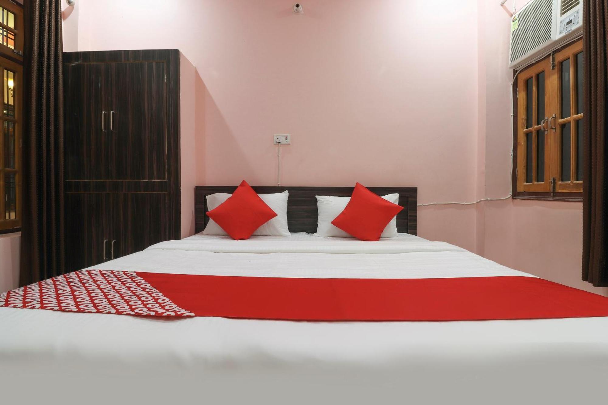 Oyo Hotel Aryan Galaxy Bhauli Экстерьер фото
